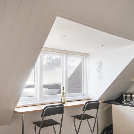 Seascape Apartment Lyme Regis Exterior photo